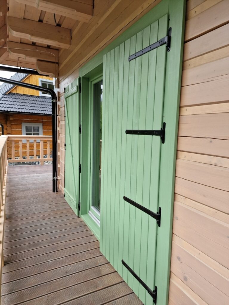 Novostavba zrubu: Tradičný detail v modernom technologickom štandarde